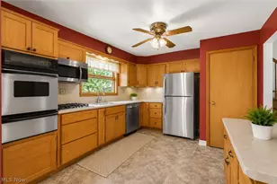 4146 Barclay Messerly Rd, Worthington, OH 44470 - Photo 4