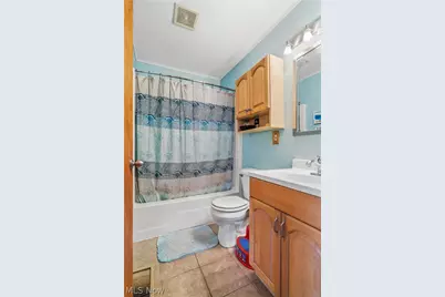 2551 Royal County Down, Uniontown, OH 44685 - Photo 16