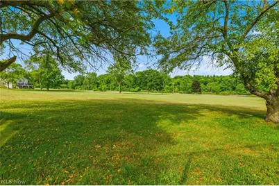 2551 Royal County Down, Uniontown, OH 44685 - Photo 22