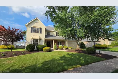 19694 Summer Place Drive, Strongsville, OH 44136 - Photo 2