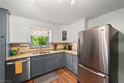2354 Sunnyside Road, Vermilion, OH 44089 - Photo 12
