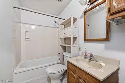 37 Greenfield Court, Berea, OH 44017 - Photo 16