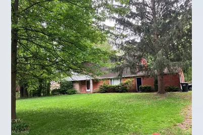 5840-42 Pawnee Street NW, North Canton, OH 44720 - Photo 2
