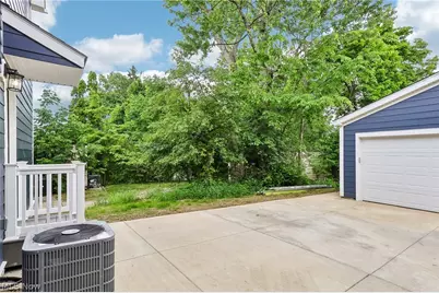 3621 Glencairn Road, Huber Heights, OH 44122 - Photo 30