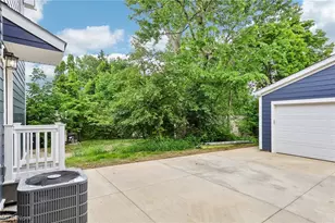 3621 Glencairn Rd, Huber Heights, OH 44122 - Photo 30