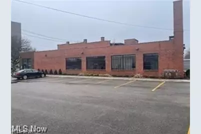 347Up Center Street #205, Ashtabula, OH 44004 - Photo 2