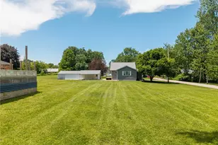 1740 Anton St, Akron, OH 44320 - Photo 4