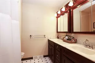 539 Hickory Hollow Dr, Canfield, OH 44406 - Photo 32