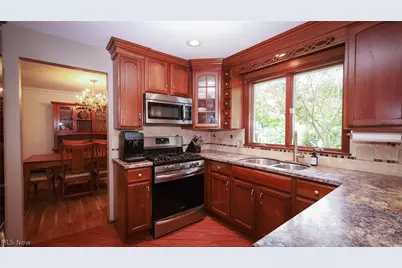 539 Hickory Hollow Drive, Canfield, OH 44406 - Photo 6