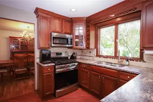 539 Hickory Hollow Dr, Canfield, OH 44406 - Photo 6