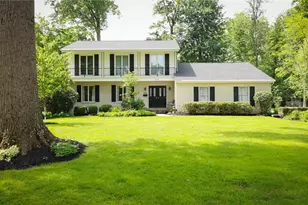 539 Hickory Hollow Dr, Canfield, OH 44406 - Photo 2