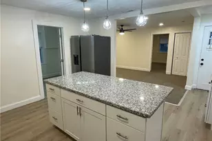 2218 W 30th St, Loveland, OH 44113 - Photo 10