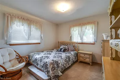 3120 Bambi Street NW, Canton, OH 44709 - Photo 16