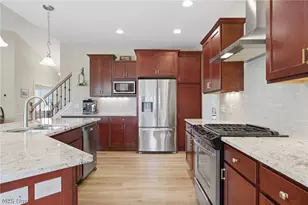 34779 Legends Way, Grafton, OH 44044 - Photo 12
