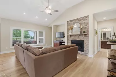 34779 Legends Way, Grafton, OH 44044 - Photo 8
