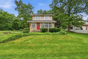 8562 Essex Ave NW, North Canton, OH 44720 - Photo 2