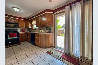 2308 Bears Den Road, Youngstown, OH 44511 - Photo 16