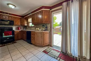2308 Bears Den Rd, Youngstown, OH 44511 - Photo 16