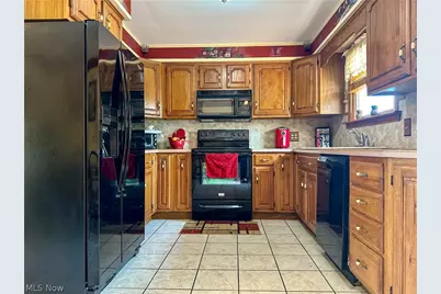 2308 Bears Den Road, Youngstown, OH 44511 - Photo 12