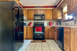 2308 Bears Den Rd, Youngstown, OH 44511 - Photo 12