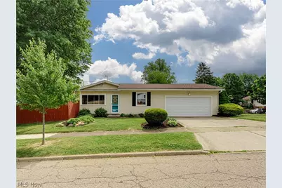 2115 Daniels Avenue, Akron, OH 44312 - Photo 2