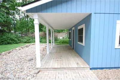 10029 Cummins Drive, Deerfield, OH 44411 - Photo 4