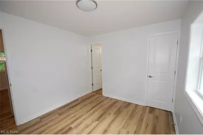 10029 Cummins Drive, Deerfield, OH 44411 - Photo 16