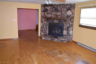 25 W 48th St, Shadyside, OH 43947 - Photo 6