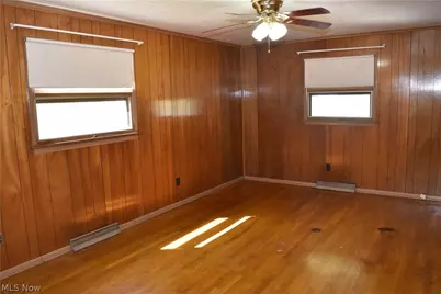 25 W 48th Street, Shadyside, OH 43947 - Photo 12