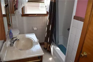 25 W 48th St, Shadyside, OH 43947 - Photo 8