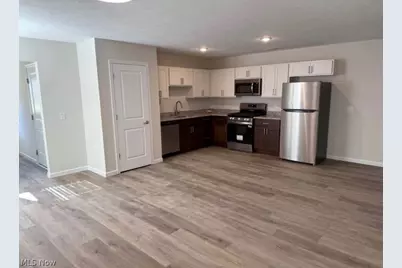 6401 Forest Park Drive, North Ridgeville, OH 44039 - Photo 2