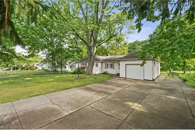 4714 W Ridgewood Drive, Parma, OH 44134 - Photo 34
