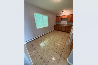 166 Kendall Avenue #3, Campbell, OH 44405 - Photo 4