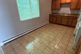 166 Kendall Ave, Campbell, OH 44405 - Photo 4