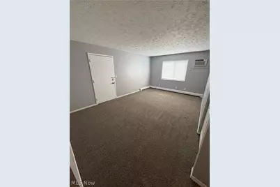 166 Kendall Avenue #3, Campbell, OH 44405 - Photo 2