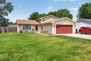 758 Abbe Rd N, Elyria, OH 44035 - Photo 4
