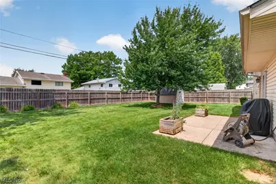 758 Abbe Road N, Elyria, OH 44035 - Photo 28