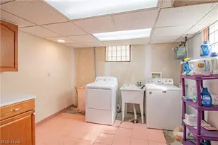 706 Crestview Ave, Akron, OH 44320 - Photo 24