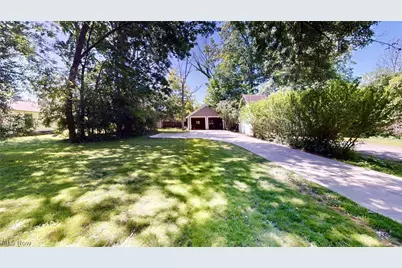 17437 Clifton Boulevard, Oakwood, OH 44107 - Photo 10