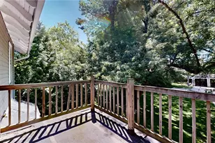 17437 Clifton Blvd, Oakwood, OH 44107 - Photo 8
