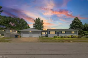 611 Herbert Rd, Akron, OH 44312 - Photo 1