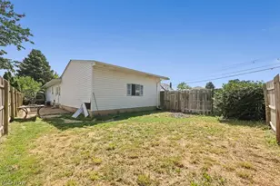 611 Herbert Rd, Akron, OH 44312 - Photo 6