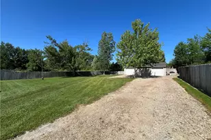 4686 Knickerbocker Cir, Ashtabula, OH 44004 - Photo 14