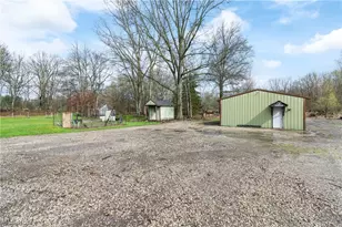2377 Greensburg Rd, North Canton, OH 44720 - Photo 40