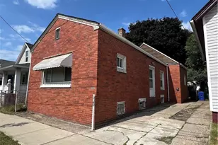 2107 Fulton Rd, Loveland, OH 44113 - Photo 2