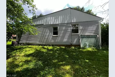 3930 Stow Road, Stow, OH 44224 - Photo 4