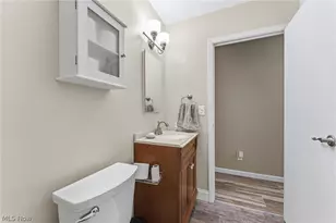 5923 Mills Creek Ln, North Ridgeville, OH 44039 - Photo 28