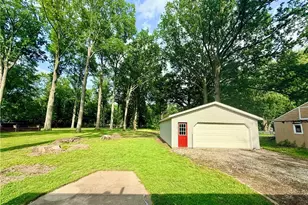 10519 Dewhurst Rd, Elyria, OH 44035 - Photo 18