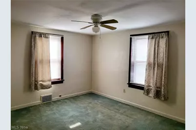 1059 W 14th Street, Lorain, OH 44052 - Photo 16