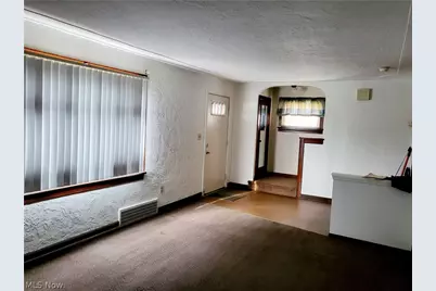 1059 W 14th Street, Lorain, OH 44052 - Photo 8
